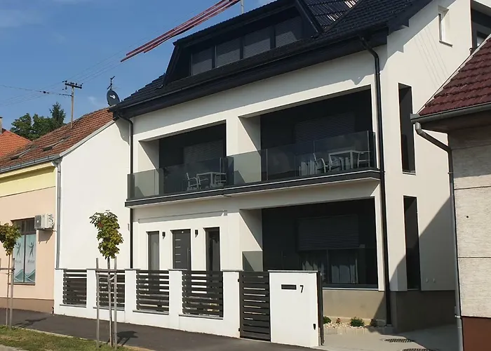 Laganini, Apartman 1 Atlas